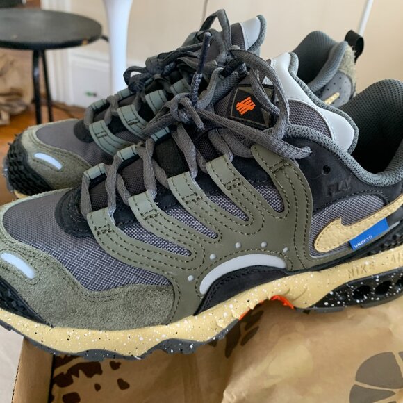 UNDEFEATED X Nike Air Terra Humara 6M, 7.5W CARGO KHAKI - Picture 4 of 6
